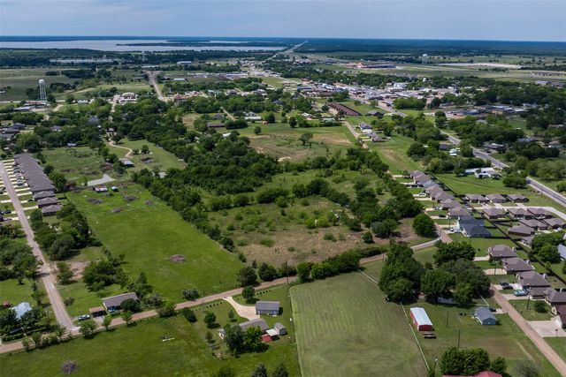 520 E Eubank Street, Mabank, TX 75147