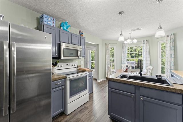 104 Legend Creek Drive, Canton, GA 30114