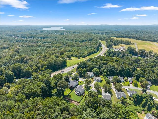 104 Legend Creek Drive, Canton, GA 30114