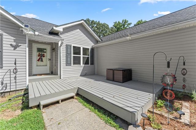 104 Legend Creek Drive, Canton, GA 30114