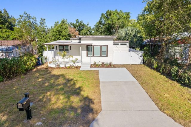 8711 N DEXTER AVENUE, Tampa, FL 33604