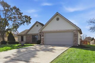 6015 Running Brook Lane, Fort Wayne, IN 46835