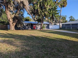 97 Risher Avenue, Inglis, FL 34449