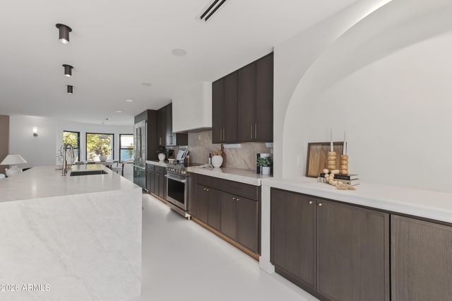 13835 N 51st St Street, Scottsdale, AZ 85254