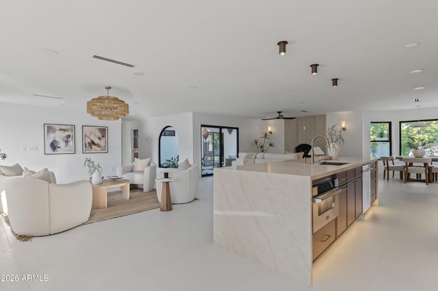 13835 N 51st St Street, Scottsdale, AZ 85254