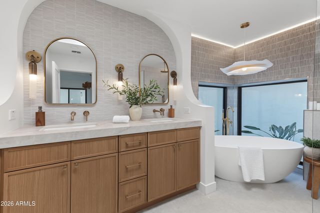 13835 N 51st St Street, Scottsdale, AZ 85254