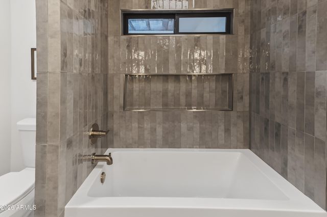 13835 N 51st St Street, Scottsdale, AZ 85254
