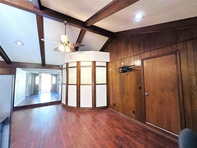 722 E Wheatland, Duncanville, TX 75116