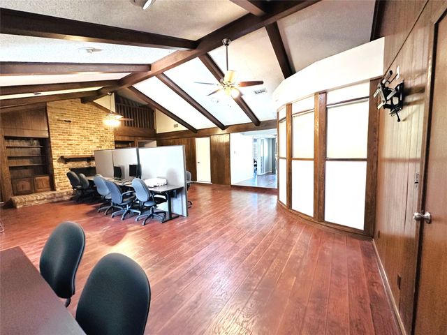 722 E Wheatland, Duncanville, TX 75116