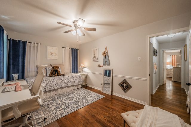 1045 Valentine Street, Hurst, TX 76053