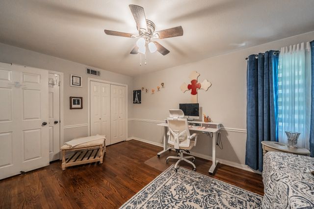 1045 Valentine Street, Hurst, TX 76053