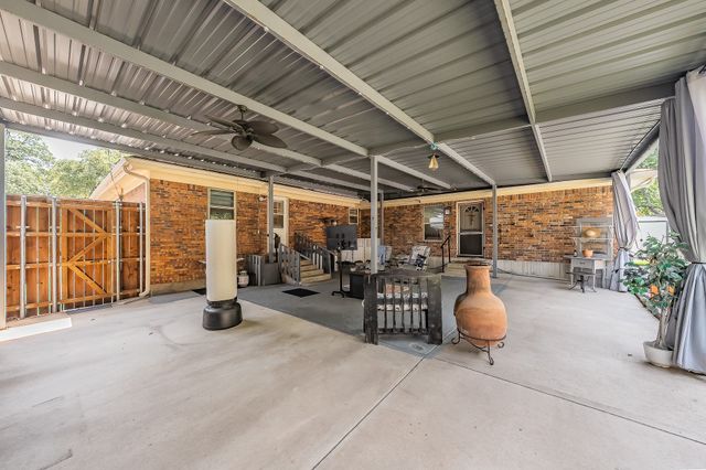 1045 Valentine Street, Hurst, TX 76053