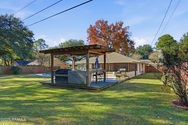 121 Tanya Street, Lafayette, LA 70507