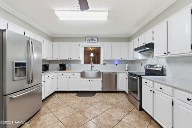 121 Tanya Street, Lafayette, LA 70507