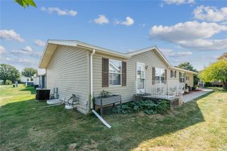 279 Paddock Cir, Iowa City, IA 52240