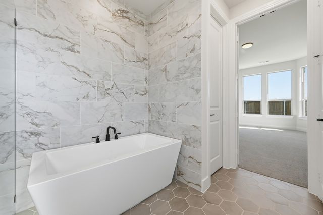 1025 Alberta Spruce Road, Fort Worth, TX 76247