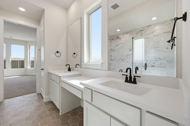 1025 Alberta Spruce Road, Fort Worth, TX 76247