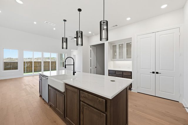 1025 Alberta Spruce Road, Fort Worth, TX 76247