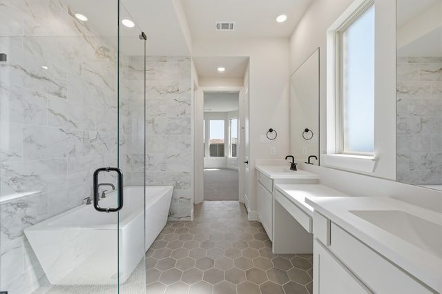 1025 Alberta Spruce Road, Fort Worth, TX 76247