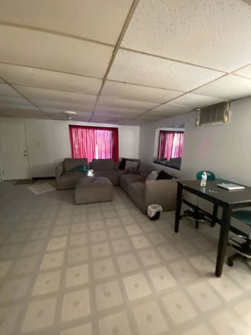 3806 S Wolcott Avenue, Chicago, IL 60609