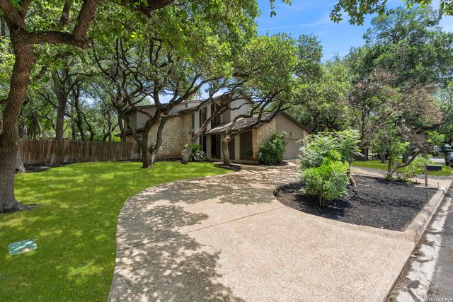 415 Woodway Forest Dr, San Antonio, TX 78216
