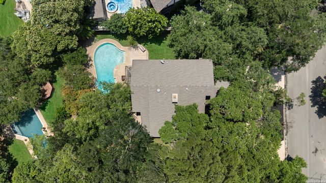 415 Woodway Forest Dr, San Antonio, TX 78216