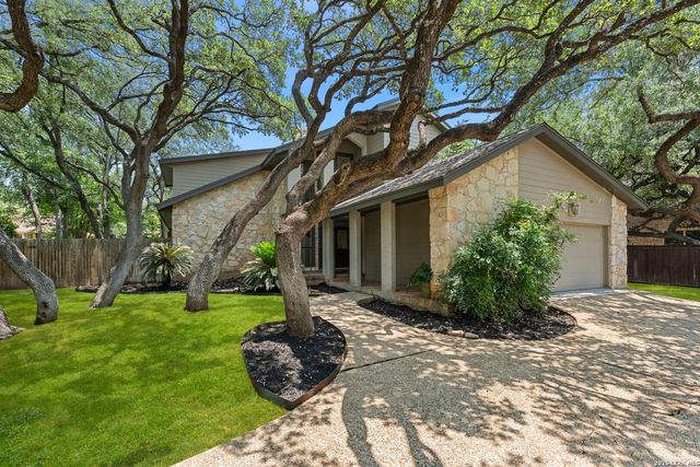 415 Woodway Forest Dr, San Antonio, TX 78216