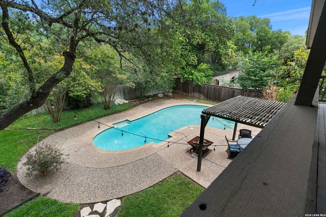 415 Woodway Forest Dr, San Antonio, TX 78216