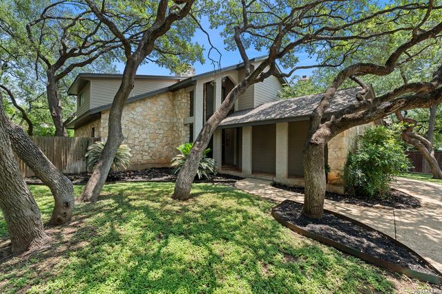 415 Woodway Forest Dr, San Antonio, TX 78216