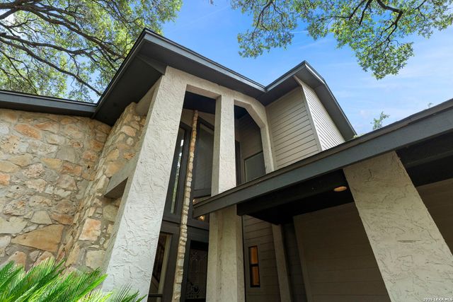 415 Woodway Forest Dr, San Antonio, TX 78216