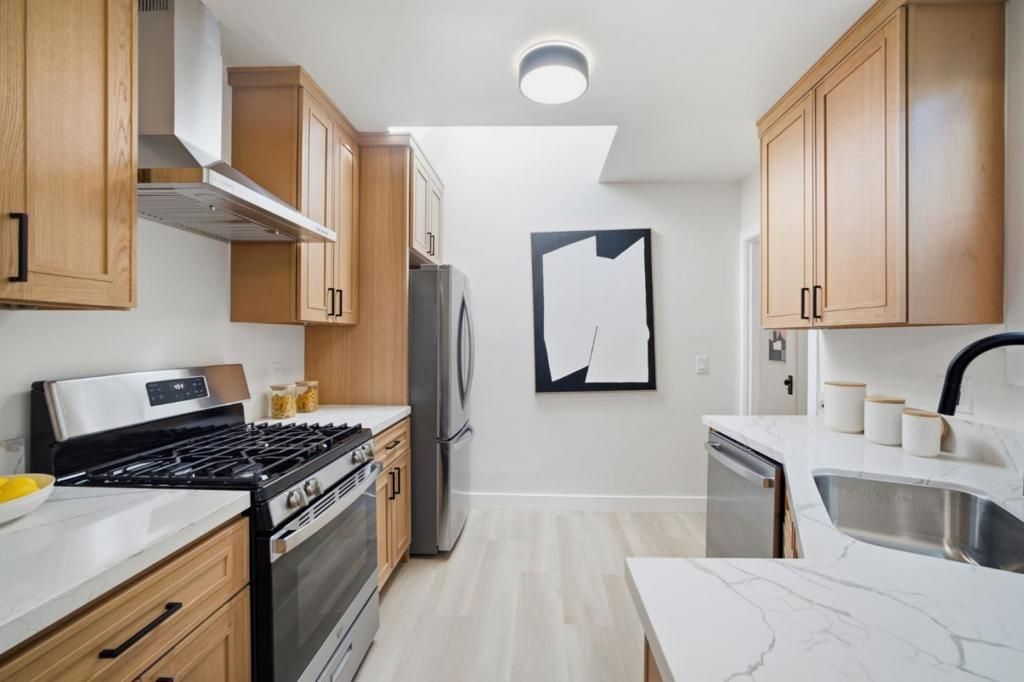 Image 12 of property listing at 561 Winchester Street, Daly City, CA 94014