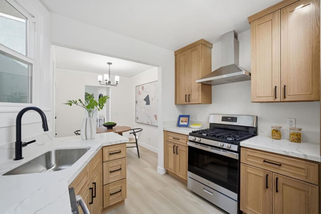 Image 13 of property listing at 561 Winchester Street, Daly City, CA 94014