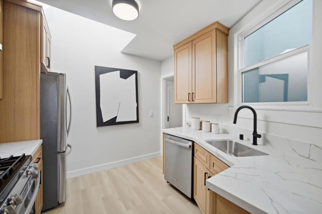 Image 15 of property listing at 561 Winchester Street, Daly City, CA 94014