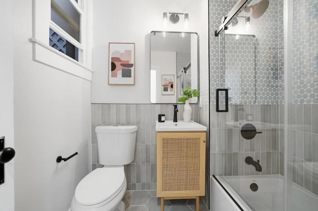 Image 17 of property listing at 561 Winchester Street, Daly City, CA 94014