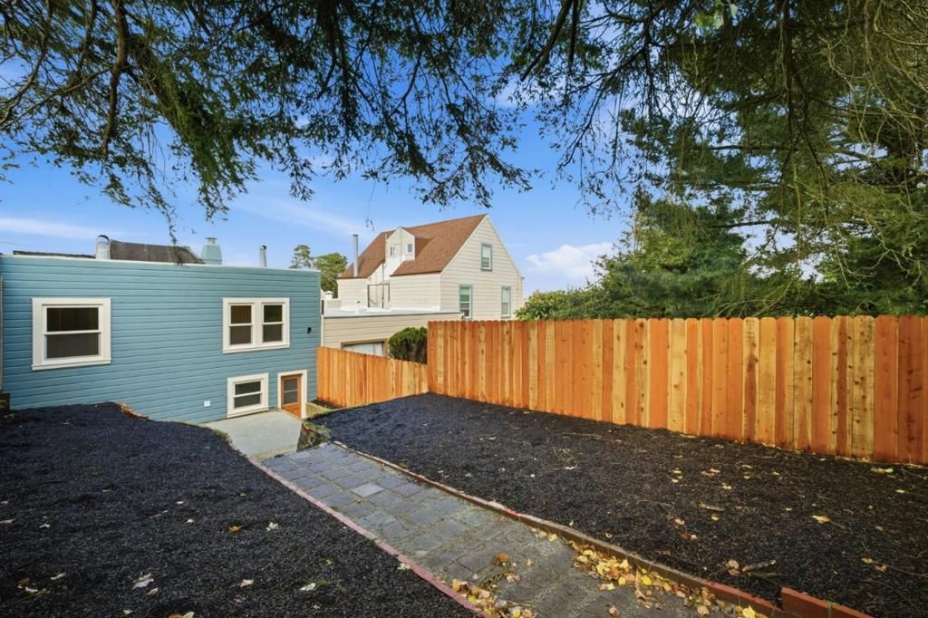 Image 24 of property listing at 561 Winchester Street, Daly City, CA 94014