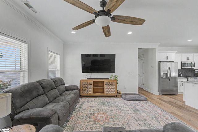 231 Addison Circle, Pelzer, SC 29669