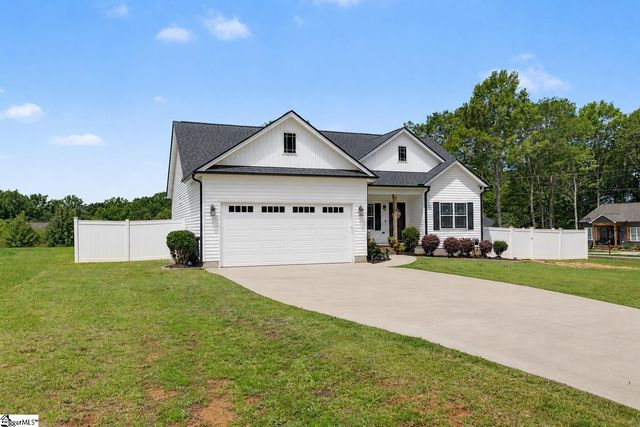231 Addison Circle, Pelzer, SC 29669