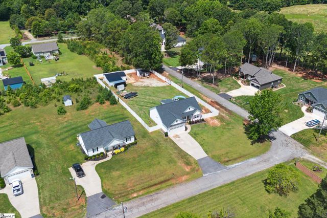 231 Addison Circle, Pelzer, SC 29669