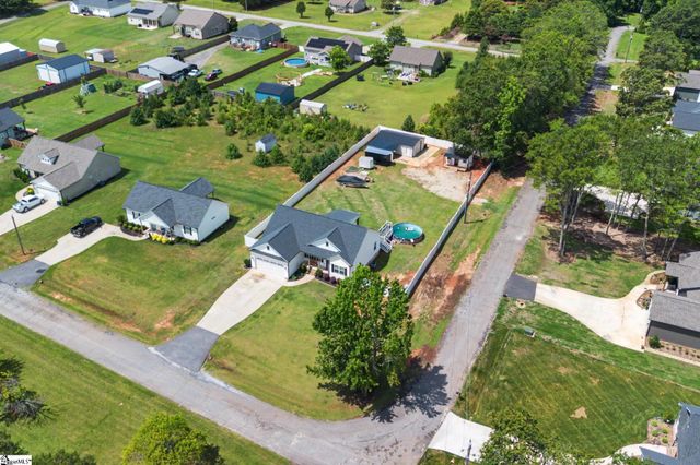231 Addison Circle, Pelzer, SC 29669