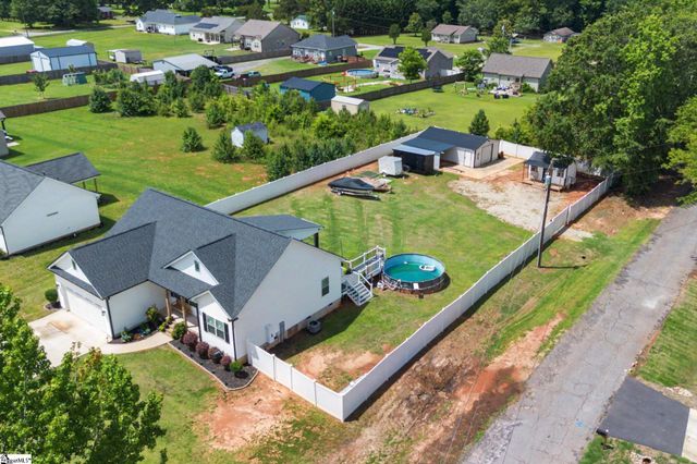 231 Addison Circle, Pelzer, SC 29669