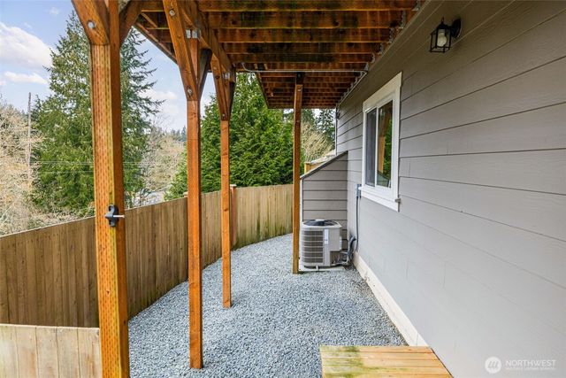 20208 13th Avenue W, Lynnwood, WA 98036