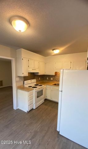 106 Twinwood Drive, Jacksonville, NC 28546