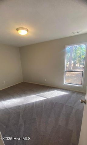 106 Twinwood Drive, Jacksonville, NC 28546