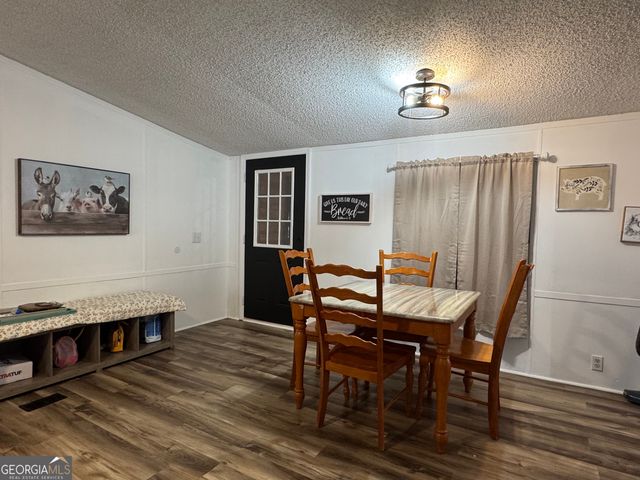 100 Lakeview Drive, Colbert, GA 30628