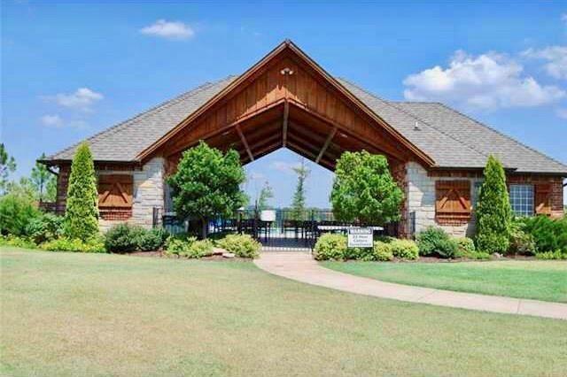 3317 Lakeshire Ridge Way, Edmond, OK 73034