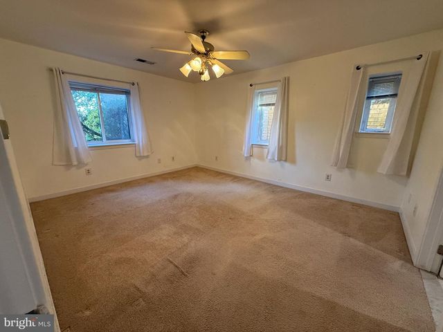 6201 HIGHLAND CT, Wilmington, DE 19802