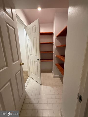 6201 HIGHLAND CT, Wilmington, DE 19802