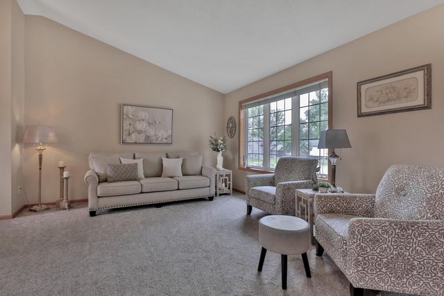 3730 Tower Pond Drive, Anoka, MN 55303