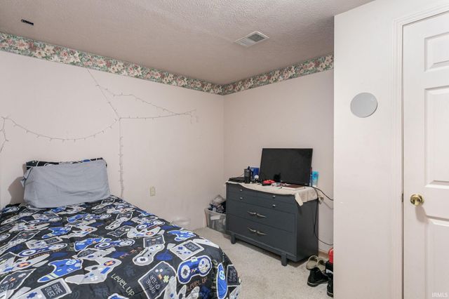2513 Bergan Street, South Bend, IN 46628