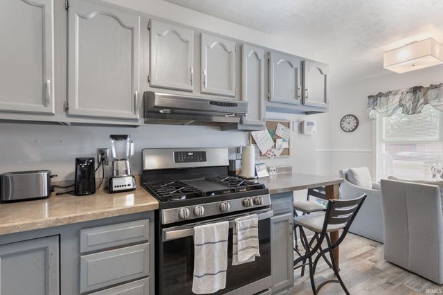 2513 Bergan Street, South Bend, IN 46628